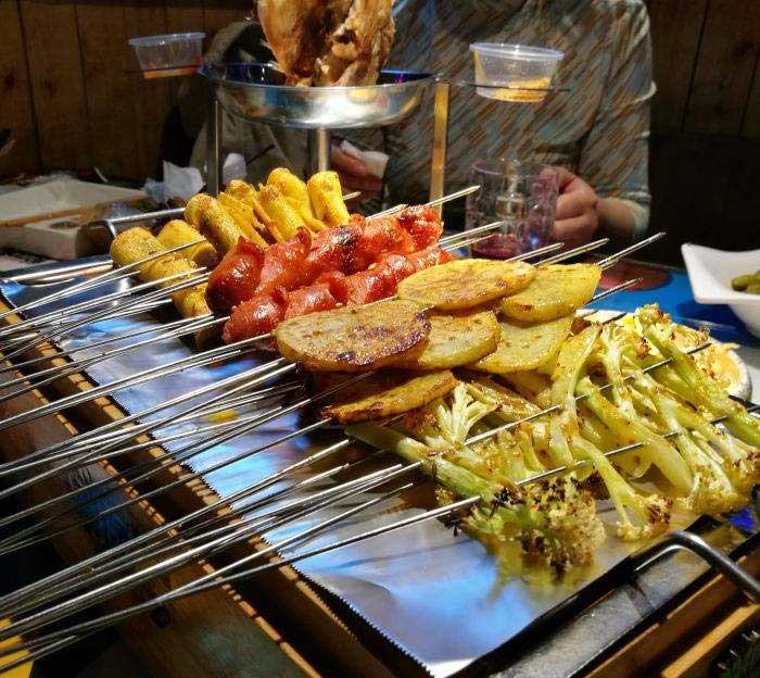 新城街道音乐烧烤吧